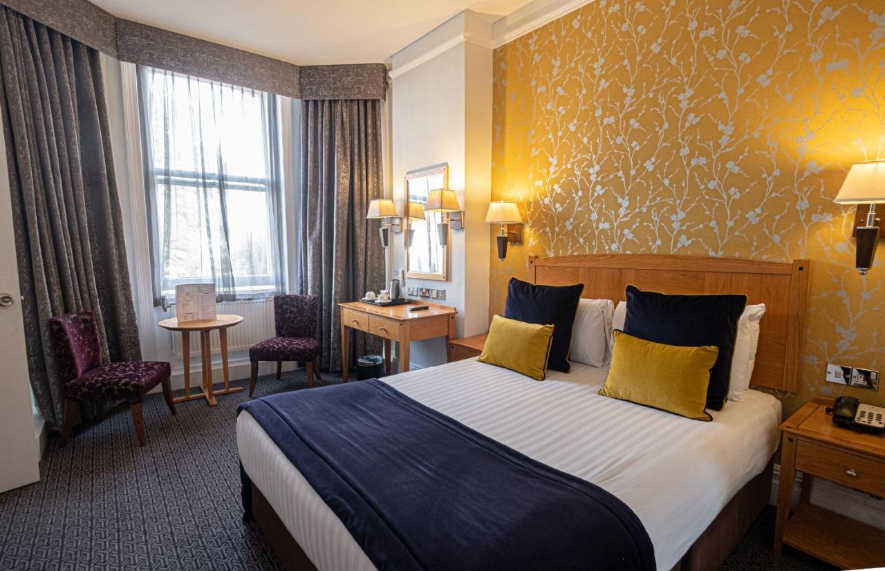 Durley Dean Hotel Борнмът Екстериор снимка