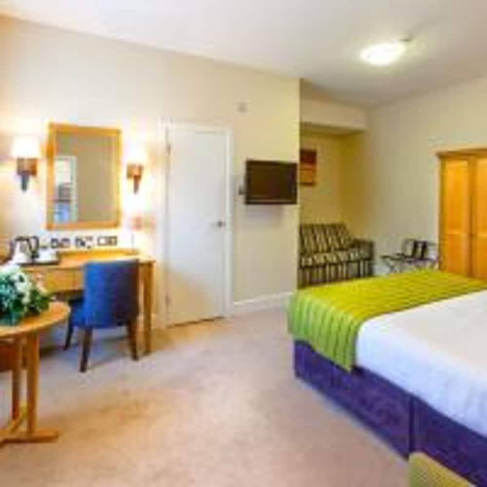 Durley Dean Hotel Борнмът Екстериор снимка