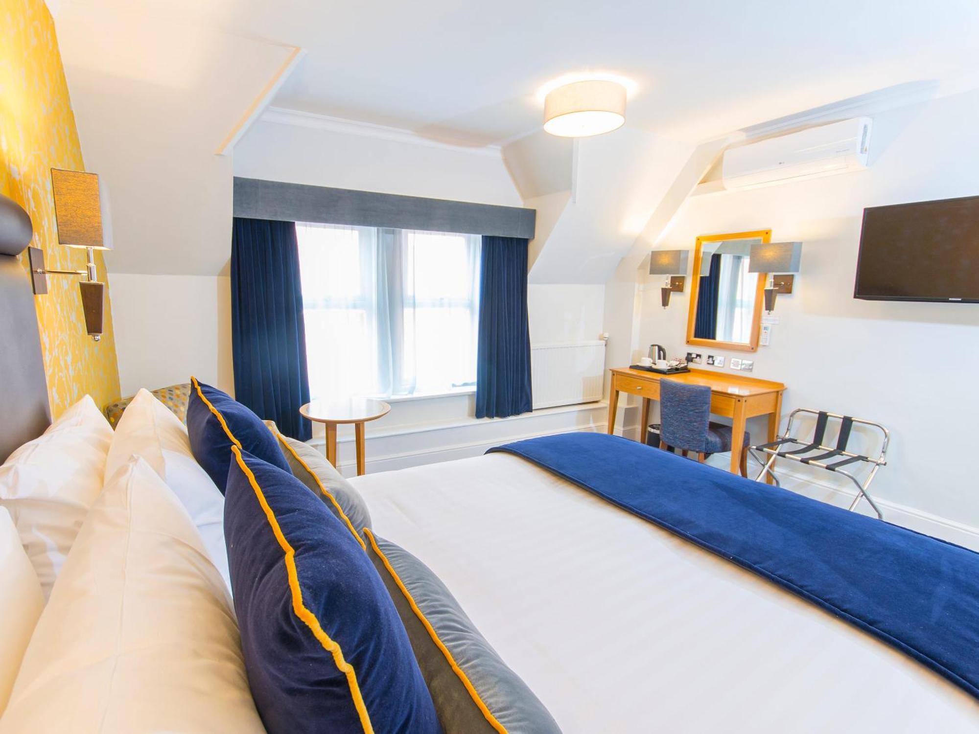 Durley Dean Hotel Борнмът Стая снимка