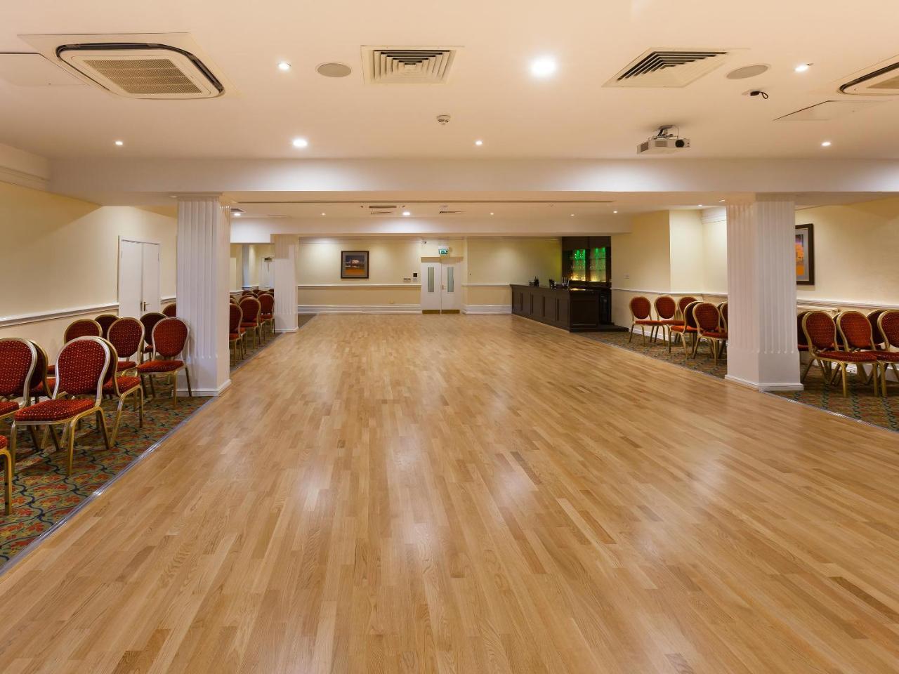 Durley Dean Hotel Борнмът Екстериор снимка
